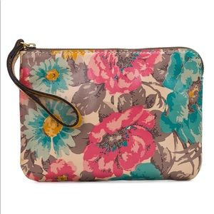 🔥SALE 🔥Patricia Nash First Bloom Wristlet 👝